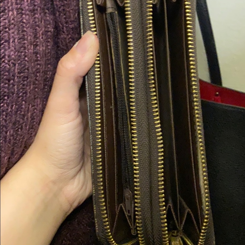 Wallet - Picture 2 of 3